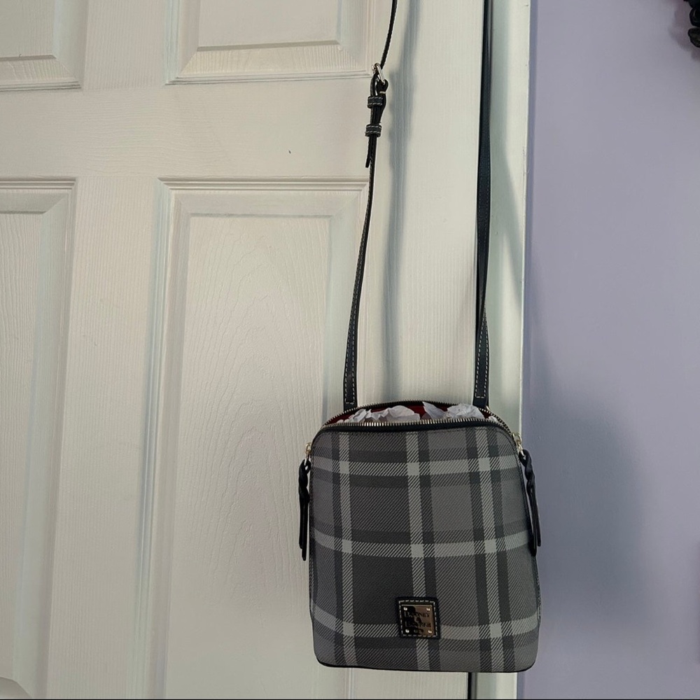 Dooney & Bourke Bag